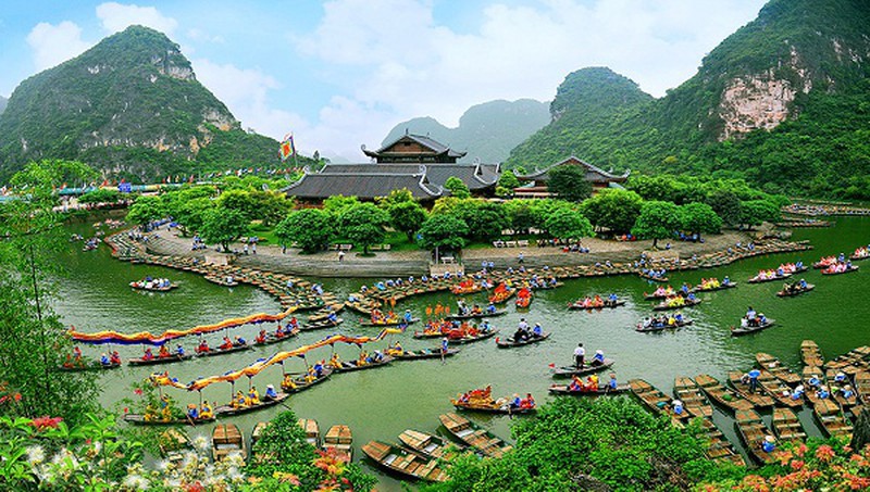 Ninh Bình phấn đấu “về đích sớm” trong Năm du lịch quốc gia 2020