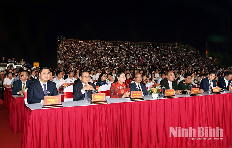 Khai mạc Lễ hội Hoa Lư năm 2026